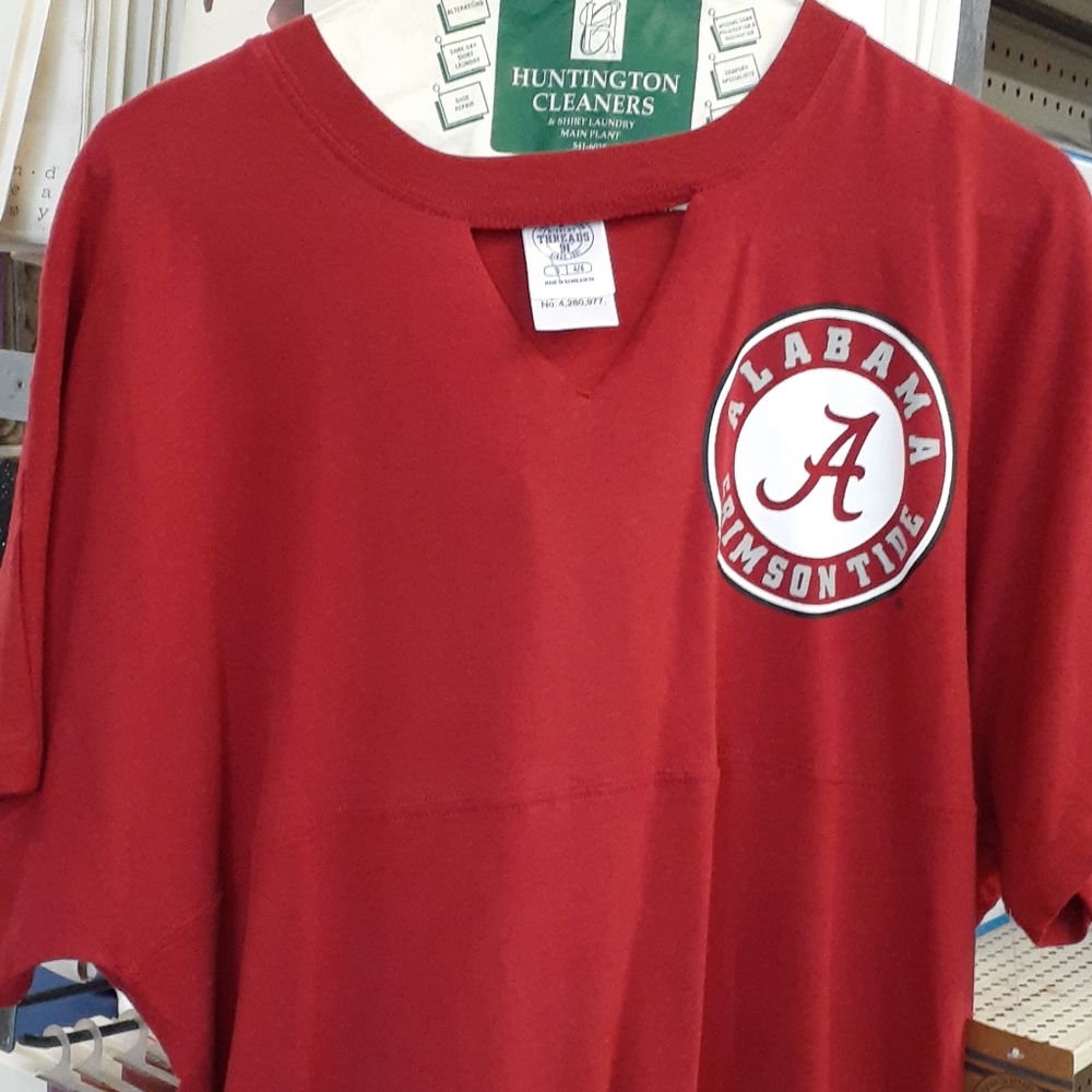 NWT sport top